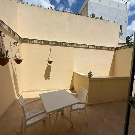Apartment 3 Bedroom Prime Location Near Birkirkara