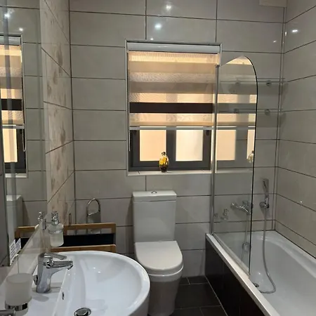 3 Bedroom Prime Location Near Apartment *
